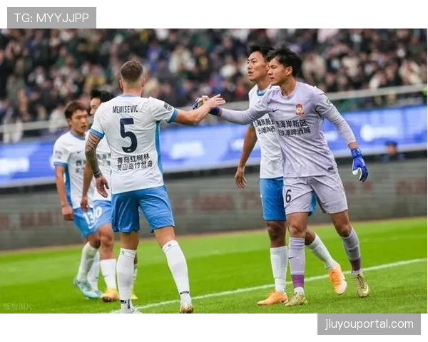 上海海港VS山东泰山：卫冕冠军迎榜首关键战，克雷桑伤愈复出成焦点